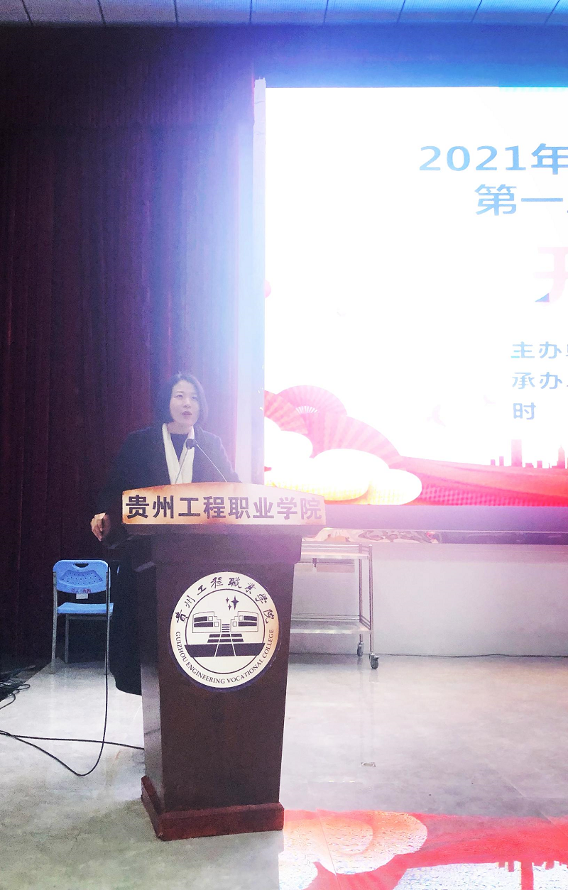 树礼仪形象  展天使风采 ——护理学院隆重举行beat365英国官方网站第一届护理礼仪大赛开幕式暨选拔赛初赛(图3)