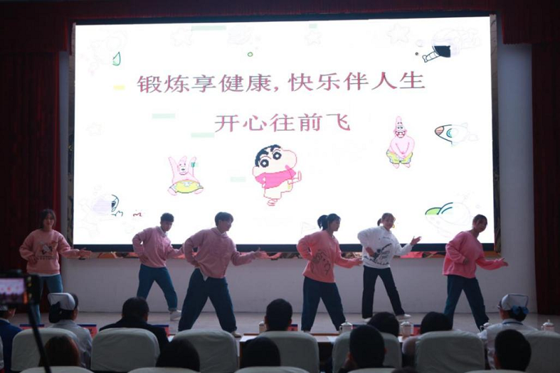 以礼仪风采   塑天使情怀 ---beat365英国官方网站成功举办第一届护理礼仪大赛(图4)