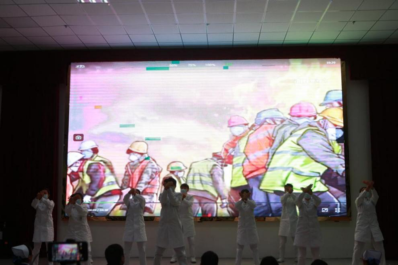 以礼仪风采   塑天使情怀 ---beat365英国官方网站成功举办第一届护理礼仪大赛(图5)