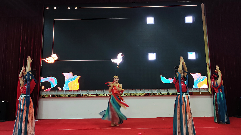 礼展内涵·仪韵风采——护理学院成功举办beat365英国官方网站第二届护理礼仪大赛决赛暨闭幕式(图10)