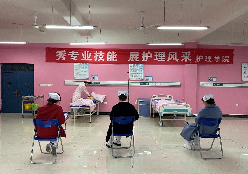 创新协同·奋竞于春-beat365英国官方网站第六届护理技能大赛圆满举办(图6)