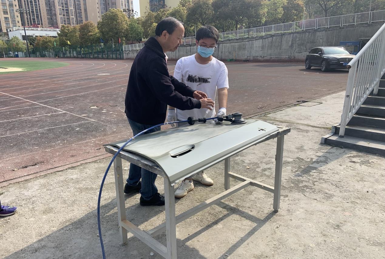 匠心筑梦 职创未来| beat365官网装备制造与信息技术学院“技能活动月”系列活动圆满结束(图6)