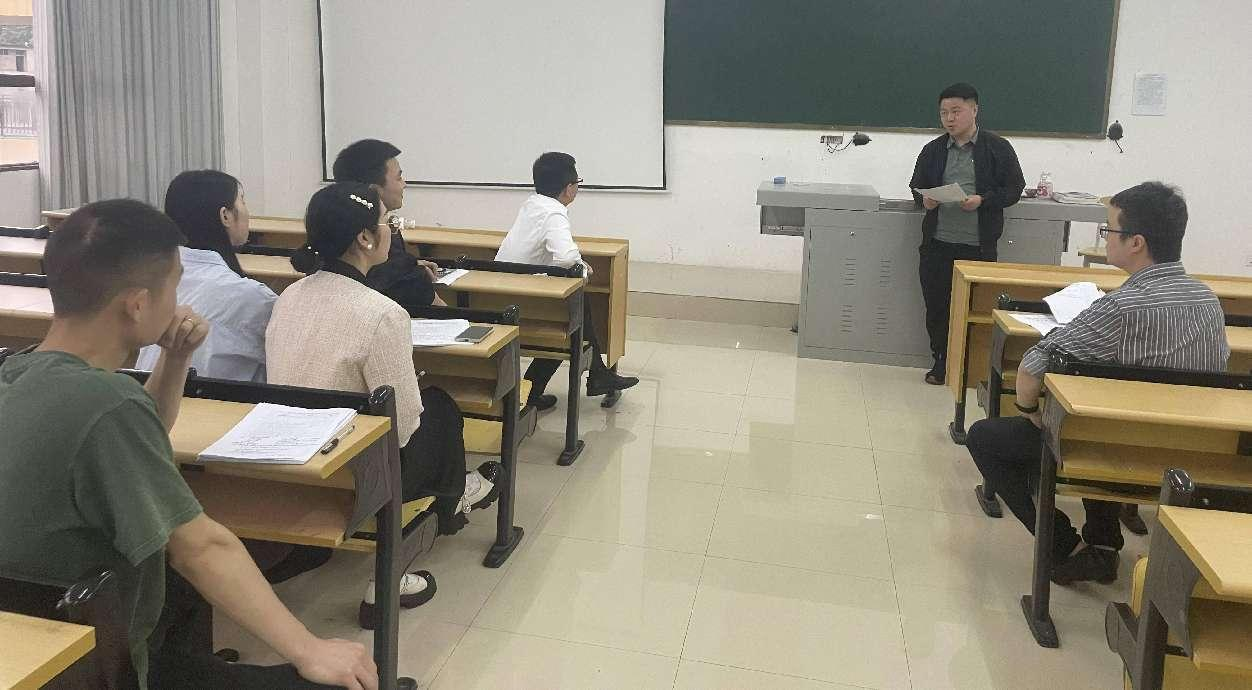 示范引领同奋进&nbsp;砥砺前行共芬芳 ——beat365英国官方网站示范课简报(图3)