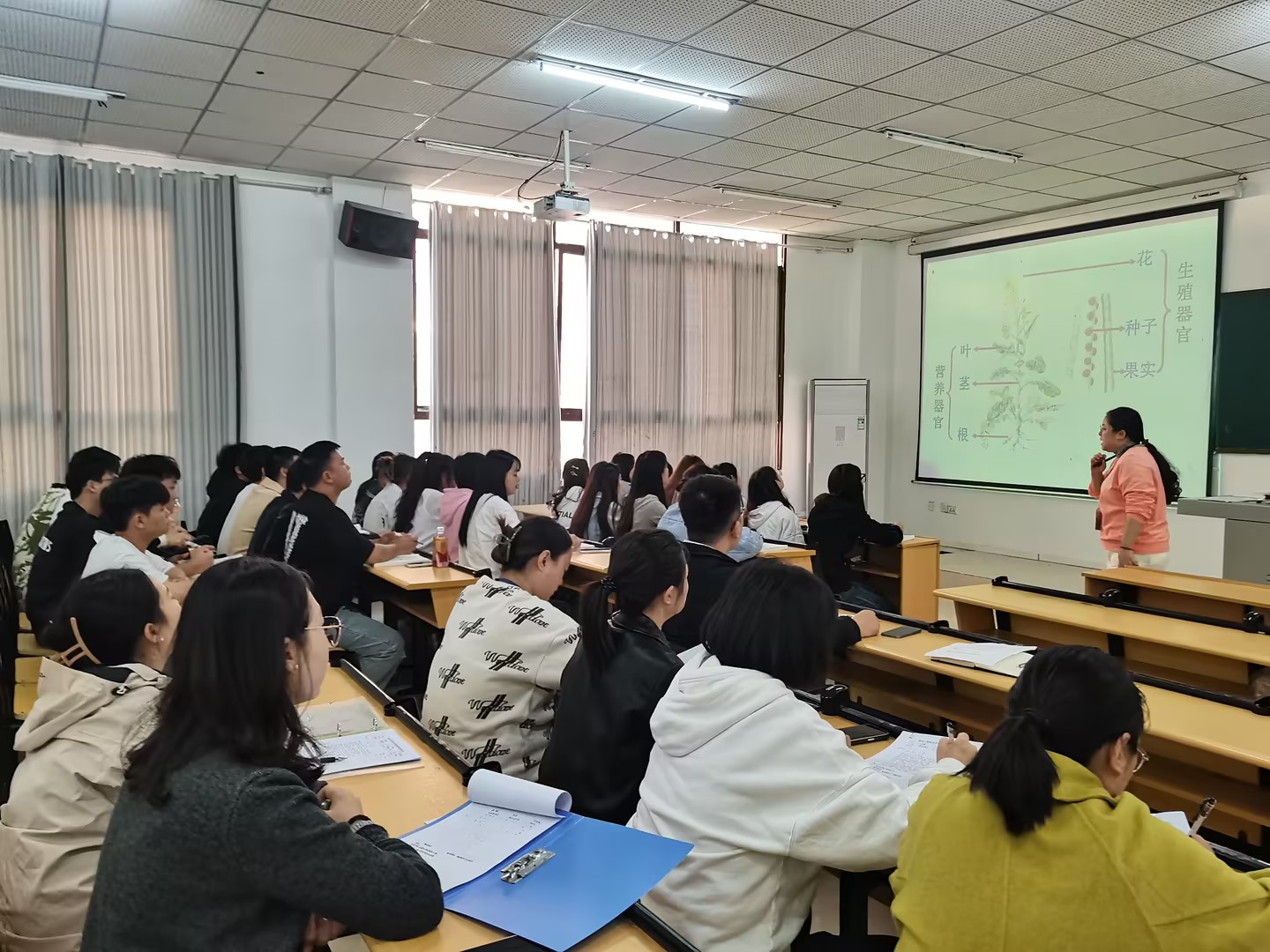 beat365英国官方网站2024-2025学年度公开示范课活动圆满结束(图2)