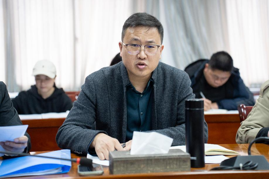 精准部署明方向 规范管理提效能 --beat365官网召开2025年春季学期第二次教学工作例会(图2)