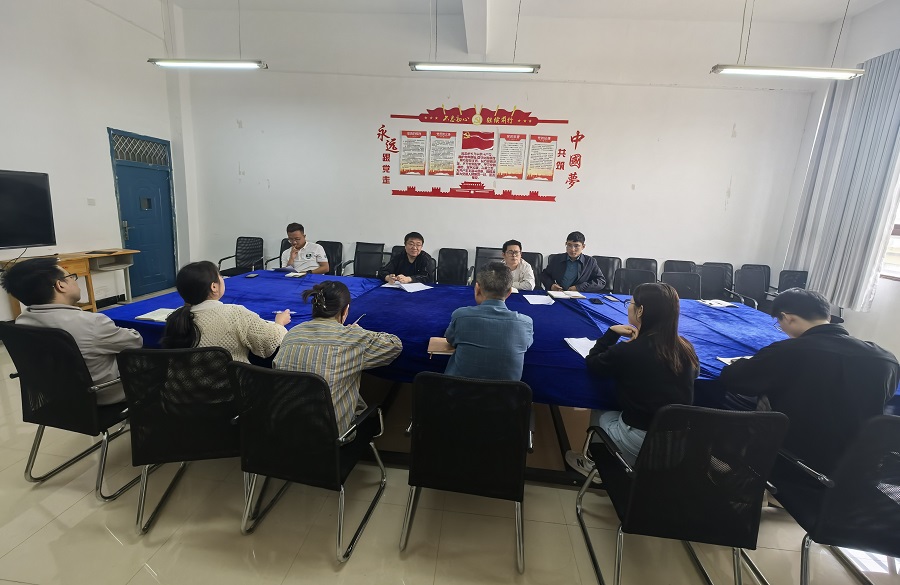 校企协同育英才 实训赋能新未来人工智能与信息工程学院启动综合项目实训周(图1)