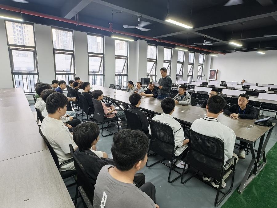 人工智能与信息工程学院举行“综合项目实训”启动会(图4)