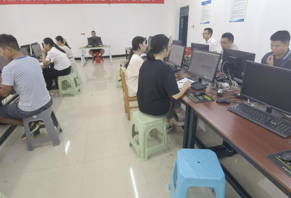 建筑工程学院 开展新学期专业知识与技能提升专项培训(图1)