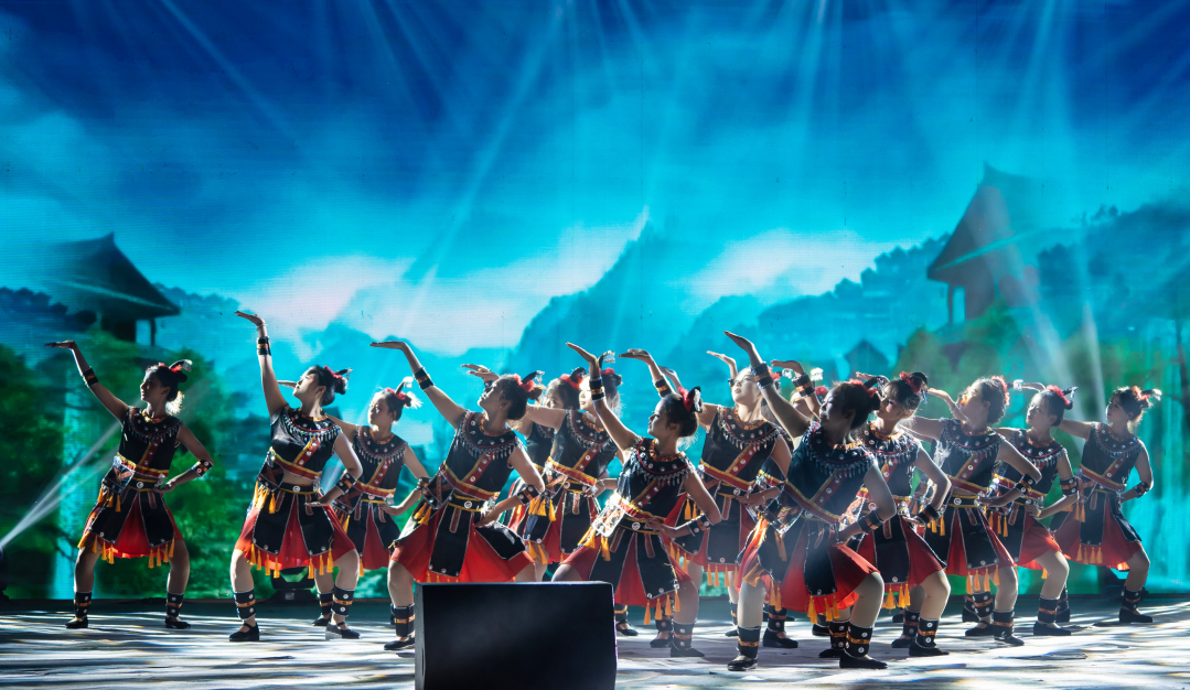 beat365英国官方网站：坚守初心做有温度的教育(图8)