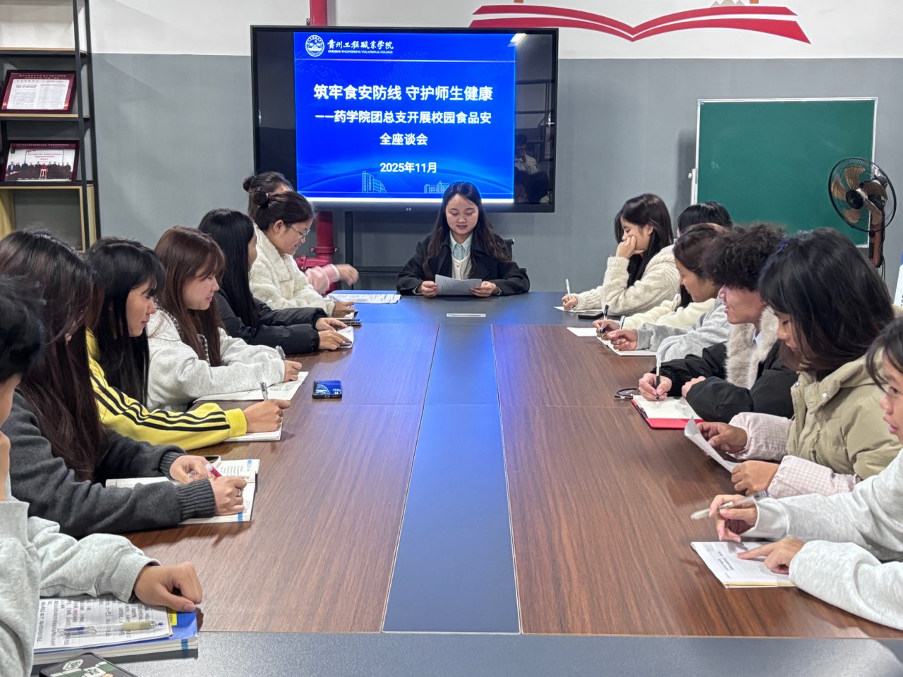 筑牢食安防线 守护师生健康 药学院开展校园食品卫生安全专项活动(图3)